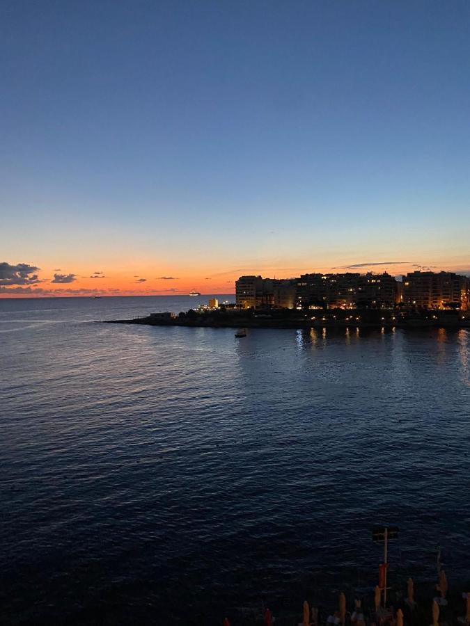 F8 1 Seaview Room, Living And Bathroom Shared , Stjulians Saint Julian's 외부 사진