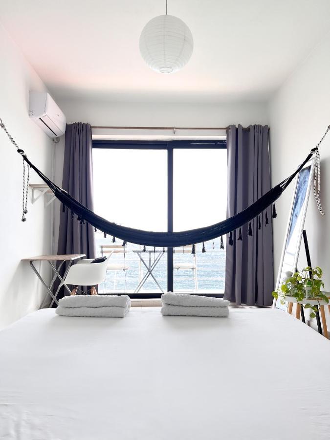 F8 1 Seaview Room, Living And Bathroom Shared , Stjulians Saint Julian's 외부 사진